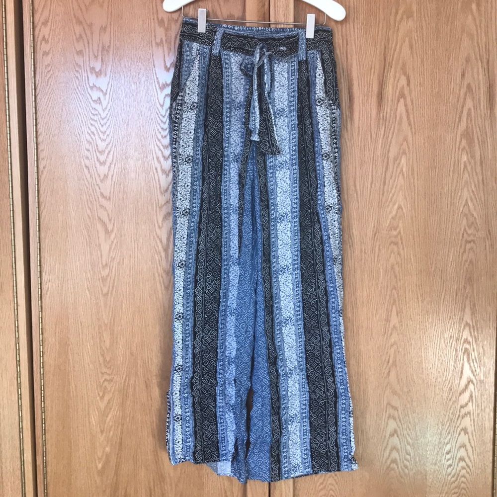 Solitaire pants size small